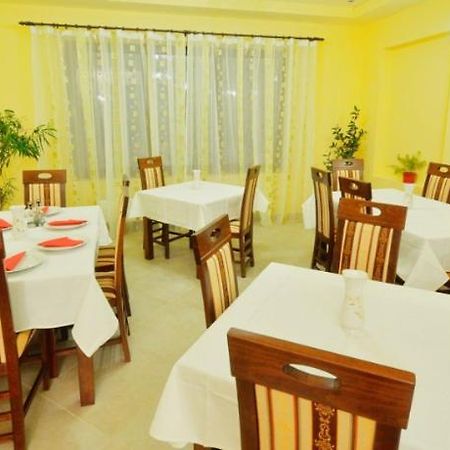 Camves Inn Sighetu Marmaţiei Exteriér fotografie